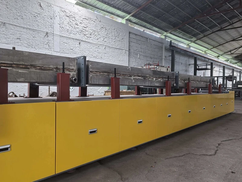 Horno de recocido brillante continuo (tratamiento t&eacute;rmico)