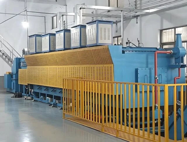 Tipo continuo horno de sinterizaci&oacute;n de la metalurgia de polvos de la correa de la malla del hogar d