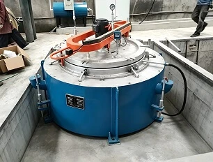 Horno de nitrocarburaci&oacute;n tipo pozo de ahorro de energ&iacute;a con postoxidaci&oacute;n para moldes y piezas de a