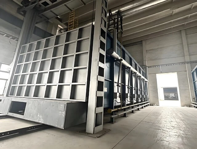 Horno de carro tipo caja con carro m&oacute;vil para tratamiento t&eacute;rmico de piezas de trabajo de metal gran