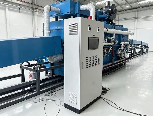 Equipo de tratamiento t&eacute;rmico de metales, horno de recocido brillante continuo de vac&iacute;o industrial,